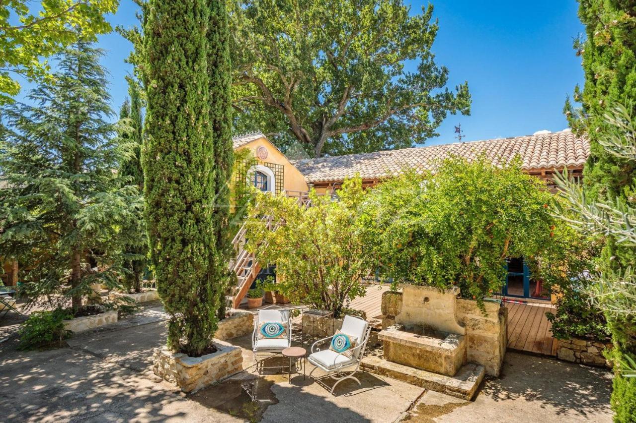 Bastide Du Regent Hotel Le Thor Exterior foto